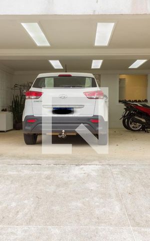Casa de condomínio à venda com 480m², 5 quartos e 6 vagasGaragem