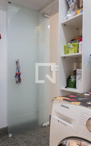 Casa de condomínio à venda com 480m², 5 quartos e 6 vagasÁrea de Serviço