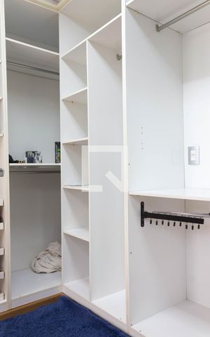 Casa de condomínio à venda com 480m², 5 quartos e 6 vagasCloset da Suíte 3