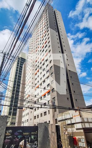 Studio à venda com 33m², 2 quartos e sem vaga Studio à venda com 33m², 2 quartos e sem vagaFachada