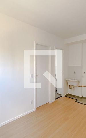 Apartamento à venda com 33m², 2 quartos e sem vagaSala