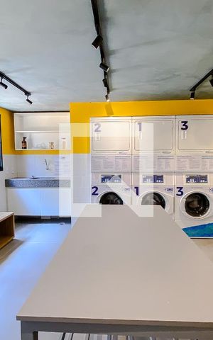 Apartamento à venda com 33m², 2 quartos e sem vagaÁrea comum