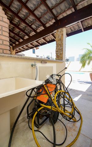 Casa de condomínio para alugar com 450m², 5 quartos e 5 vagas Casa de condomínio para alugar com 450m², 5 quartos e 5 vagasÁrea de Serviço