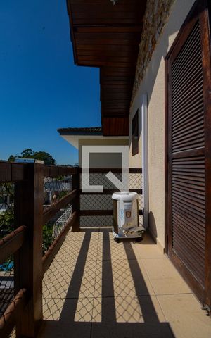 Casa de condomínio para alugar com 450m², 5 quartos e 5 vagas Casa de condomínio para alugar com 450m², 5 quartos e 5 vagasSuite 4 - sacada