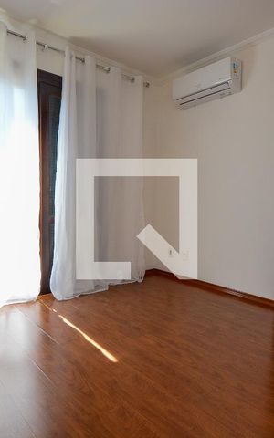 Casa de condomínio para alugar com 450m², 5 quartos e 5 vagas Casa de condomínio para alugar com 450m², 5 quartos e 5 vagasSuite 4
