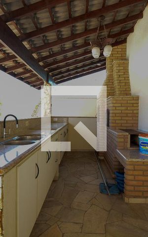 Casa de condomínio para alugar com 450m², 5 quartos e 5 vagas Casa de condomínio para alugar com 450m², 5 quartos e 5 vagasÁrea comum