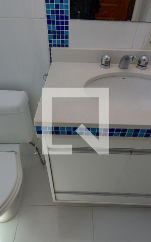 Casa de condomínio para alugar com 450m², 5 quartos e 5 vagas Casa de condomínio para alugar com 450m², 5 quartos e 5 vagasBanheiro da Suíte 4 - detalhe