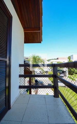 Casa de condomínio para alugar com 450m², 5 quartos e 5 vagas Casa de condomínio para alugar com 450m², 5 quartos e 5 vagasSacada - sala de cima