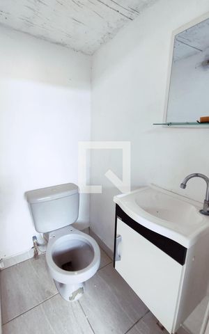 Casa para alugar com 80m², 2 quartos e sem vaga Casa para alugar com 80m², 2 quartos e sem vagaLavabo
