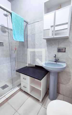Casa para alugar com 80m², 2 quartos e sem vaga Casa para alugar com 80m², 2 quartos e sem vagaBanheiro Social
