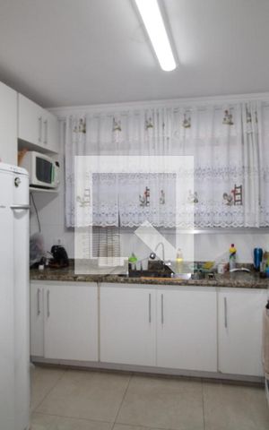 Casa à venda com 240m², 3 quartos e 4 vagasCozinha
