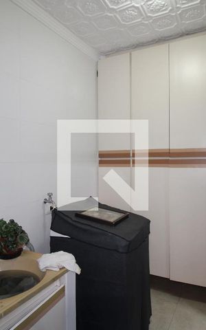 Casa à venda com 240m², 3 quartos e 4 vagasÁrea de Serviço