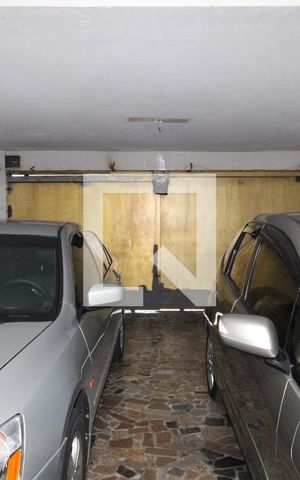 Casa à venda com 240m², 3 quartos e 4 vagasGaragem