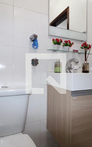 Casa à venda com 240m², 3 quartos e 4 vagasBanheiro