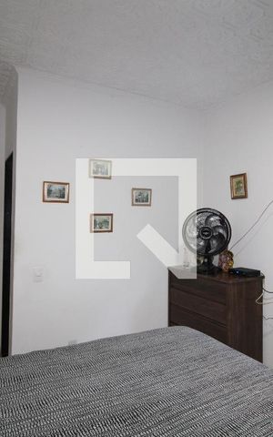 Casa à venda com 240m², 3 quartos e 4 vagasQuarto 2 - Suíte