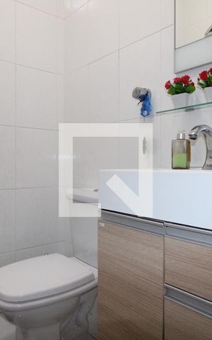 Casa à venda com 240m², 3 quartos e 4 vagasBanheiro