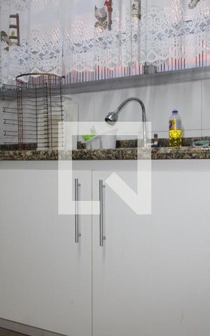 Casa à venda com 240m², 3 quartos e 4 vagasCozinha - Armários
