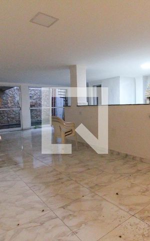 Casa à venda com 500m², 4 quartos e 8 vagas Casa à venda com 500m², 4 quartos e 8 vagasSalão de Festas