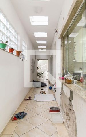 Casa à venda com 500m², 4 quartos e 8 vagas Casa à venda com 500m², 4 quartos e 8 vagasCorredor Externo