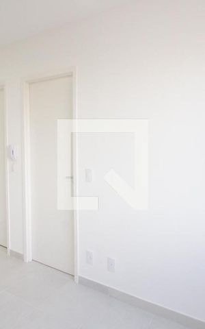Apartamento à venda com 34m², 2 quartos e sem vaga Apartamento à venda com 34m², 2 quartos e sem vagaSala