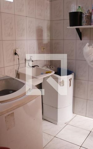Casa à venda com 100m², 2 quartos e 1 vagaÁrea de Serviço