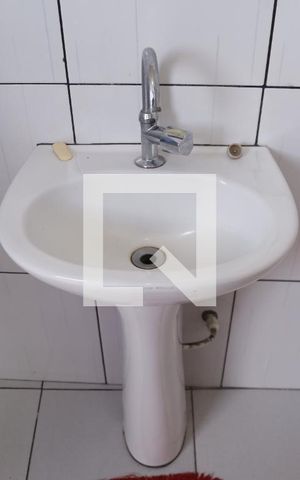 Casa à venda com 100m², 2 quartos e 1 vagaBanheiro de serviço