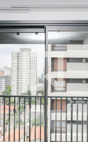 Studio para alugar com 24m², 1 quarto e sem vaga Studio para alugar com 24m², 1 quarto e sem vagaVaranda