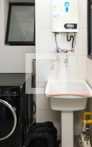 Apartamento à venda com 83m², 2 quartos e 2 vagas Apartamento à venda com 83m², 2 quartos e 2 vagasÁrea de Serviço