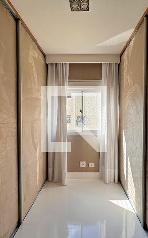 Apartamento à venda com 340m², 2 quartos e 4 vagasCloset Suíte 2