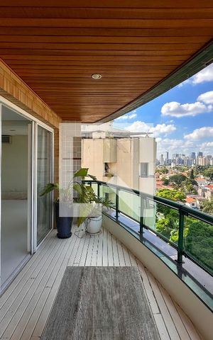 Apartamento à venda com 340m², 2 quartos e 4 vagasSacada