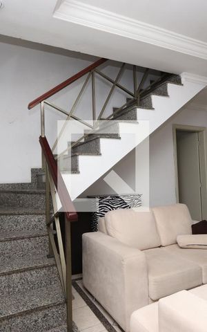 Casa à venda com 160m², 3 quartos e 2 vagasSala