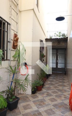 Casa à venda com 160m², 3 quartos e 2 vagasCorredor