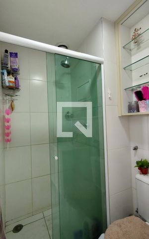 Apartamento à venda com 56m², 2 quartos e 1 vaga Apartamento à venda com 56m², 2 quartos e 1 vagaBanheiro da Suíte