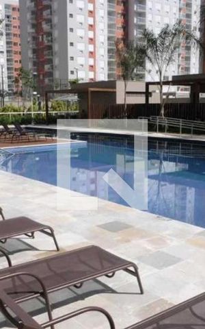 Apartamento à venda com 56m², 2 quartos e 1 vaga Apartamento à venda com 56m², 2 quartos e 1 vagaÁrea comum - Piscina