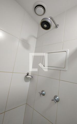 Apartamento à venda com 56m², 2 quartos e 1 vaga Apartamento à venda com 56m², 2 quartos e 1 vagaBanheiro da Suíte