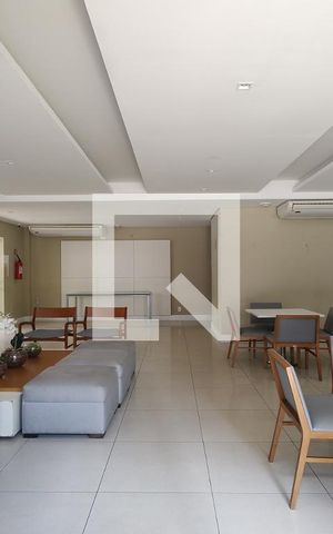 Apartamento à venda com 56m², 2 quartos e 1 vaga Apartamento à venda com 56m², 2 quartos e 1 vagaÁrea comum - Salão de festas