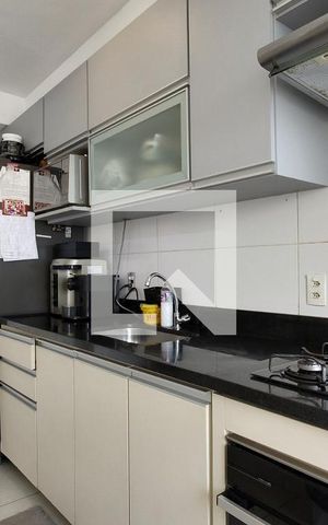 Apartamento à venda com 56m², 2 quartos e 1 vaga Apartamento à venda com 56m², 2 quartos e 1 vagaCozinha - Armários