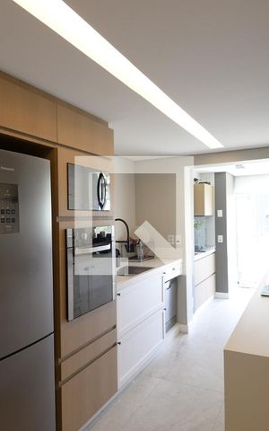Apartamento à venda com 140m², 3 quartos e 2 vagasCozinha