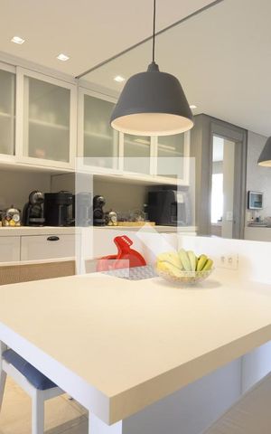 Apartamento à venda com 140m², 3 quartos e 2 vagasCozinha