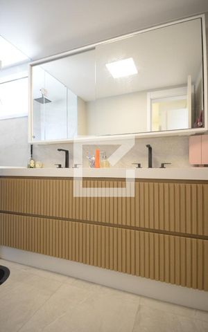 Apartamento à venda com 140m², 3 quartos e 2 vagasSuíte 3