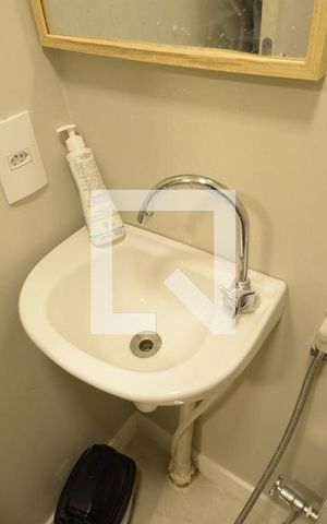Apartamento à venda com 140m², 3 quartos e 2 vagasBanheiro de Serviço