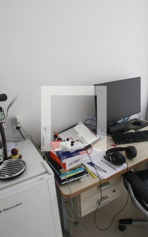 Apartamento à venda com 120m², 2 quartos e 2 vagas Apartamento à venda com 120m², 2 quartos e 2 vagasEscritório