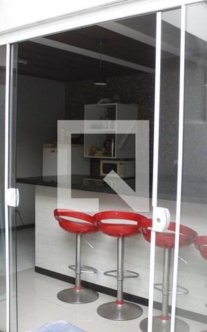 Casa de condomínio para alugar com 160m², 3 quartos e 2 vagasQuintal