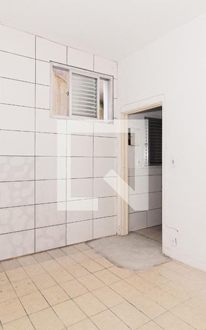 Casa para alugar com 250m², 3 quartos e sem vaga Casa para alugar com 250m², 3 quartos e sem vagaQuarto - Casa 01