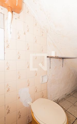 Casa para alugar com 250m², 3 quartos e sem vaga Casa para alugar com 250m², 3 quartos e sem vagaBanheiro - Casa 01