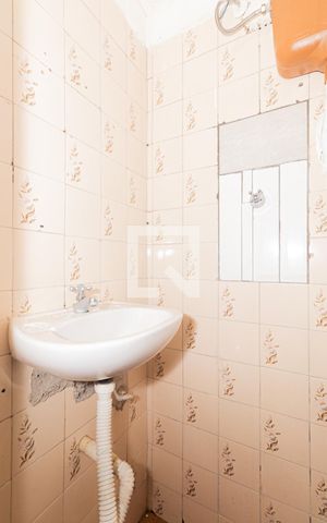 Casa para alugar com 250m², 3 quartos e sem vaga Casa para alugar com 250m², 3 quartos e sem vagaBanheiro - Casa 01