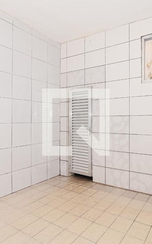 Casa para alugar com 250m², 3 quartos e sem vaga Casa para alugar com 250m², 3 quartos e sem vagaQuarto - Casa 01
