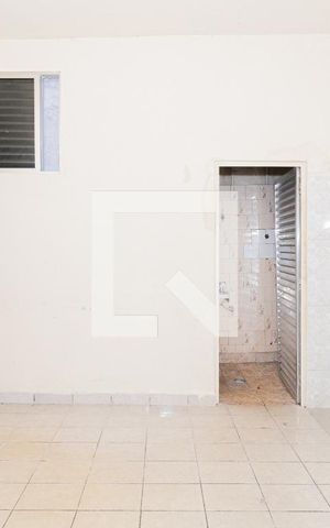 Casa para alugar com 250m², 3 quartos e sem vaga Casa para alugar com 250m², 3 quartos e sem vagaQuarto - Casa 02