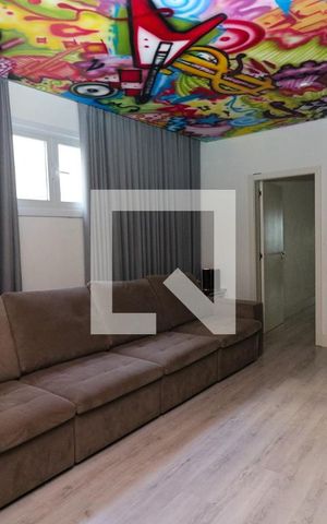 Apartamento à venda com 320m², 3 quartos e 4 vagas Apartamento à venda com 320m², 3 quartos e 4 vagasSala de TV