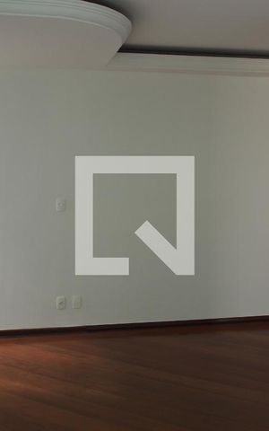 Casa para alugar com 266m², 3 quartos e 2 vagasSala